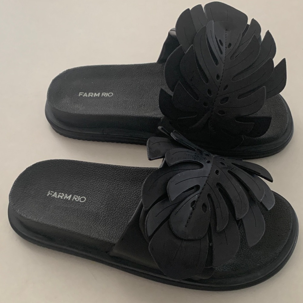 FARM Rio Black Leaf Detail Sandals